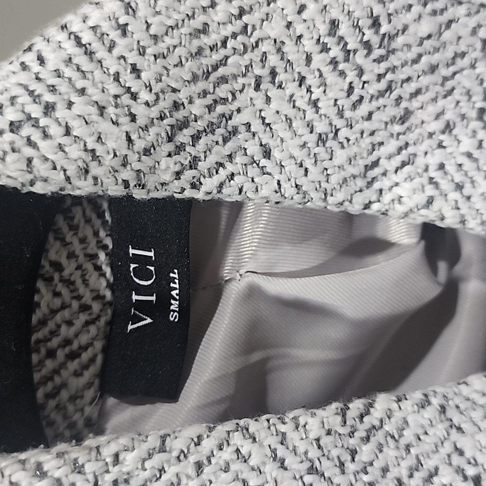 Vici Jacket. - image 3